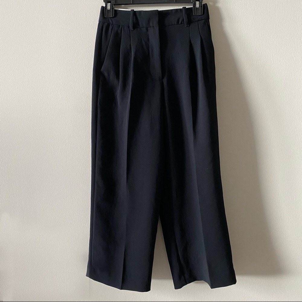 Aritzia effortless cropped pants